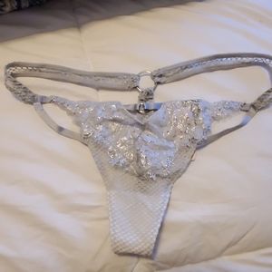 Silver VS thong never been worn